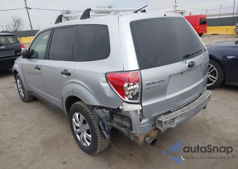 2010 Subaru Forester 2.5X из США, поврежденный, VIN JF2SH6AC0AG738873
